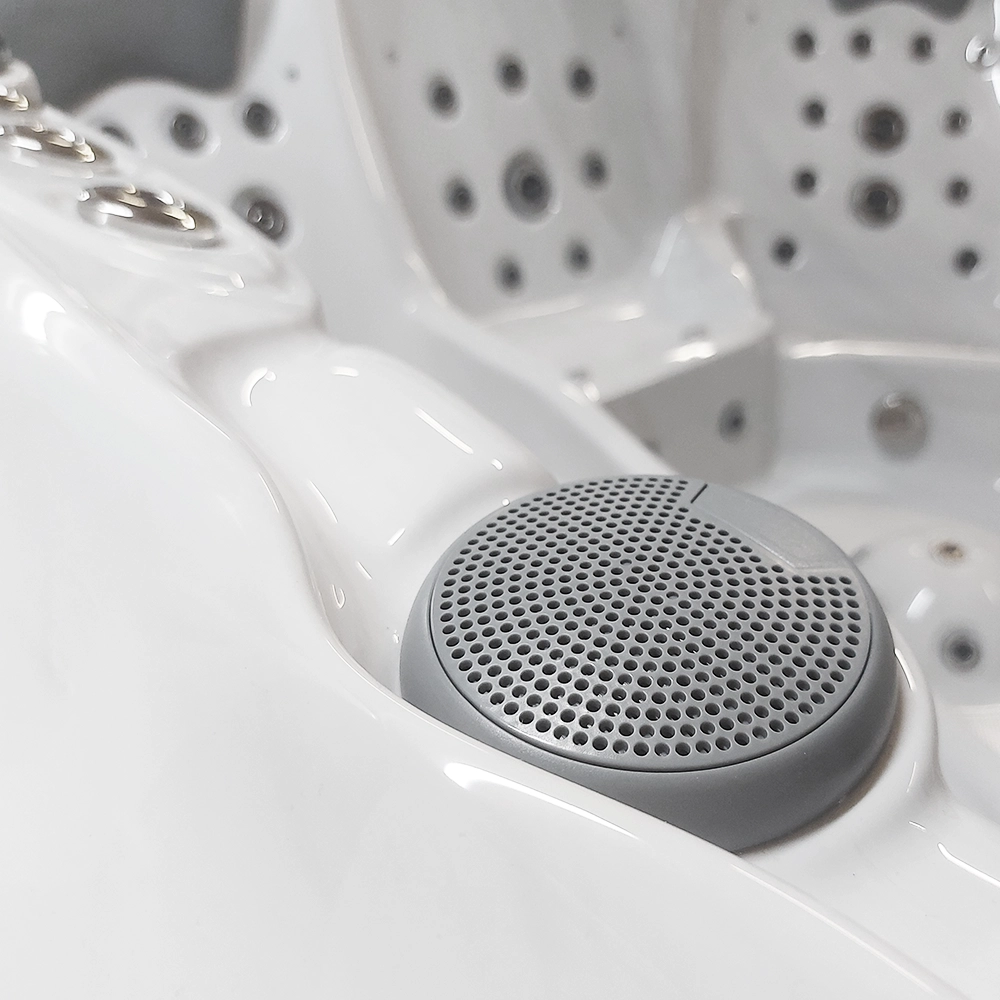 Speaker in hot tub Alpha 823.